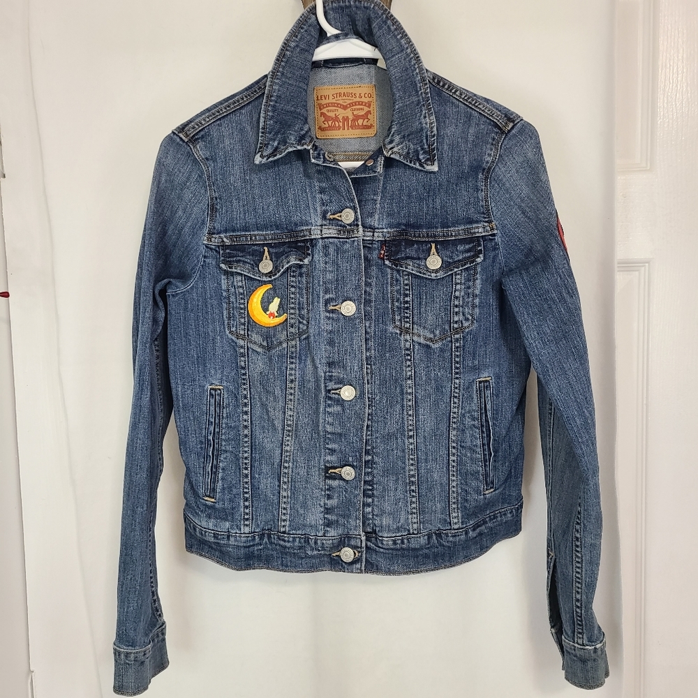 Levi Strauss Woman's Original Trucker Blue Jeans Jacket, Size: Small Color: Blue